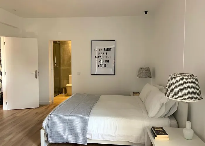 Pine - A 3m Da Ciclovia Guincho Cascais